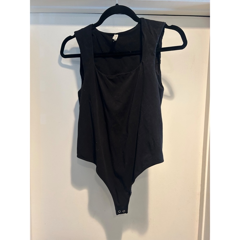 Black Sleeveless Bodysuit